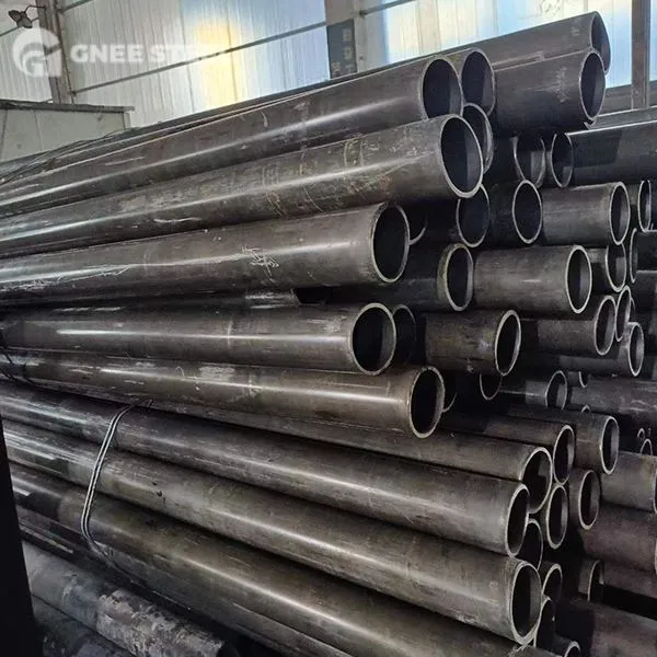 18S10 निर्बाध सटीक ट्यूब