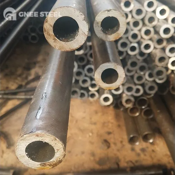 DIN2391 ST52 सीमलेस कोल्ड ड्रॉ ट्यूब्स
